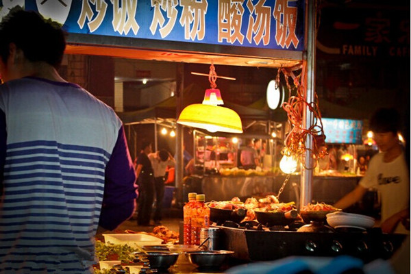 想过夜生活 陕西路来满足你_贵阳攻略\景点\线