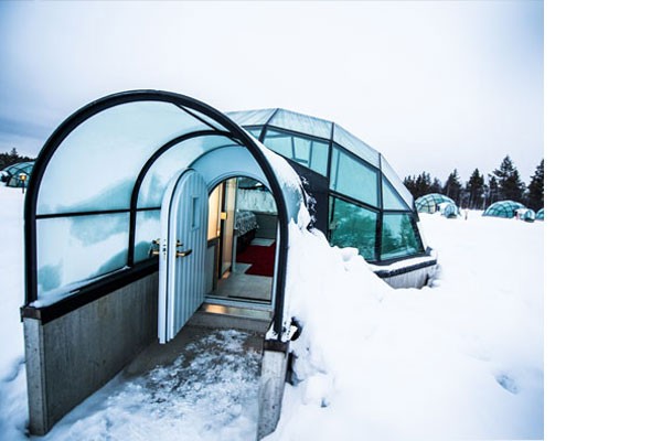 芬兰体验驯鹿雪橇 入住玻璃穹顶_芬兰攻略\景