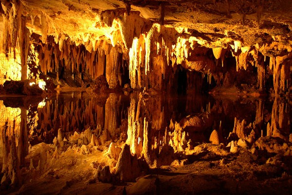 地面之下的惊艳风景 美国东部洞穴探险 _美国